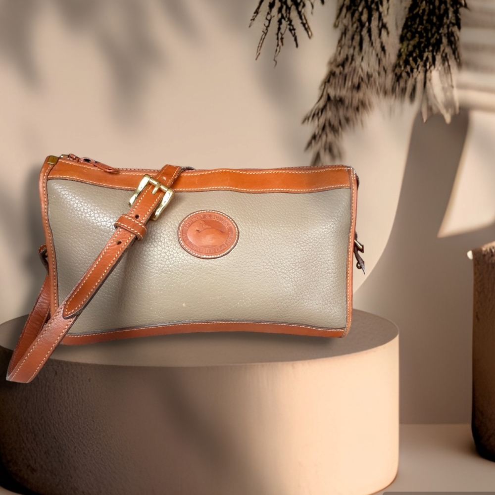 DOONEY & BOURKE Vtg 80's Taupe Pebbled Leather Crossbody Shoulder Purse